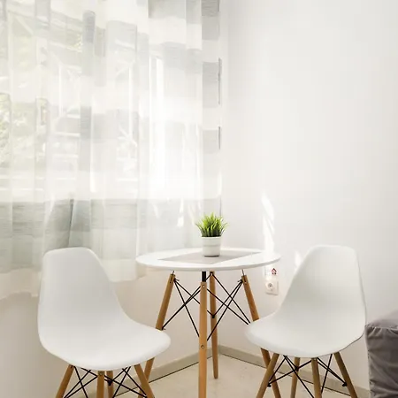 Stylish Loft In Center 1 *